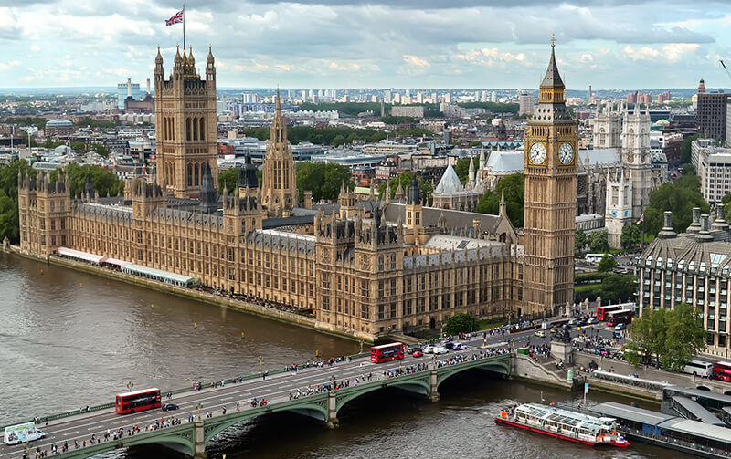 لندن (London) اسمی باستانی است که از سده اول دوران مشترک معمولا به شکل لاتینشده لوندینیوم (Londinium) وجود داشته است.