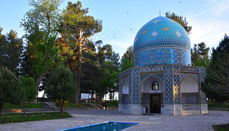 تصویری از آرامگاه عطار نیشابوری
